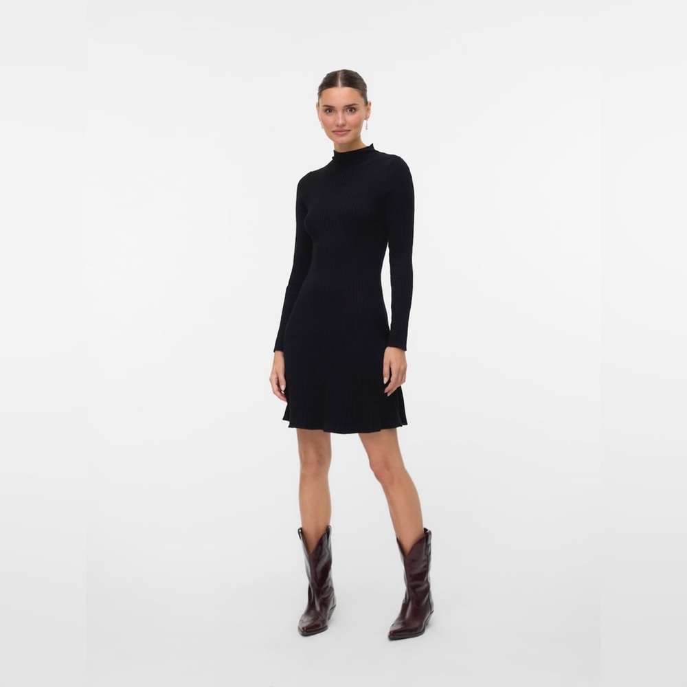 NWT Vero Moda Nancy Knit Dress - Picture 3 of 10